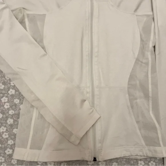 Lululemon Define Jacket White Mesh Panel Zip Up Size 6 - Picture 3 of 13